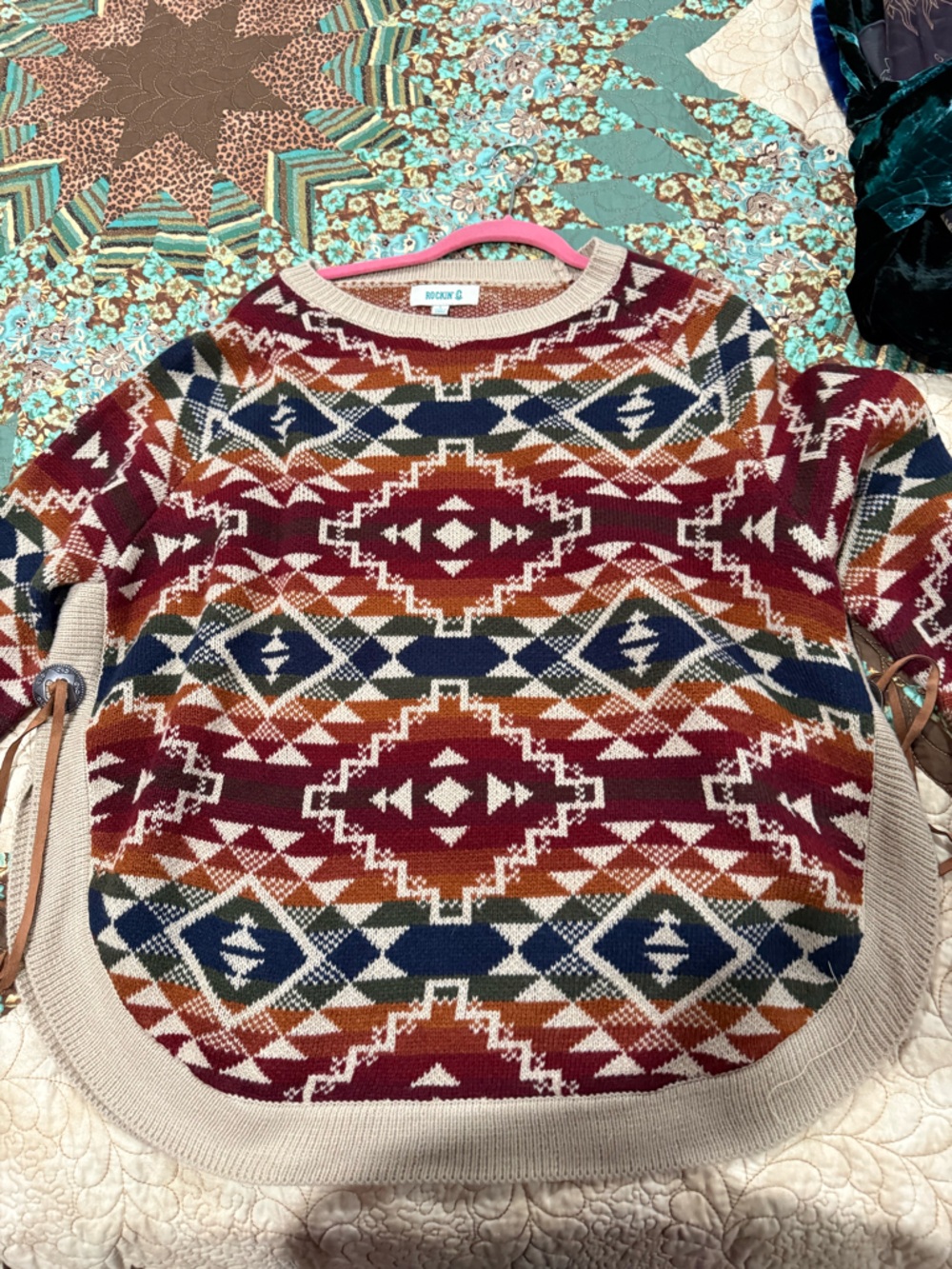 Rockin’ C women’s Aztec print sweater L